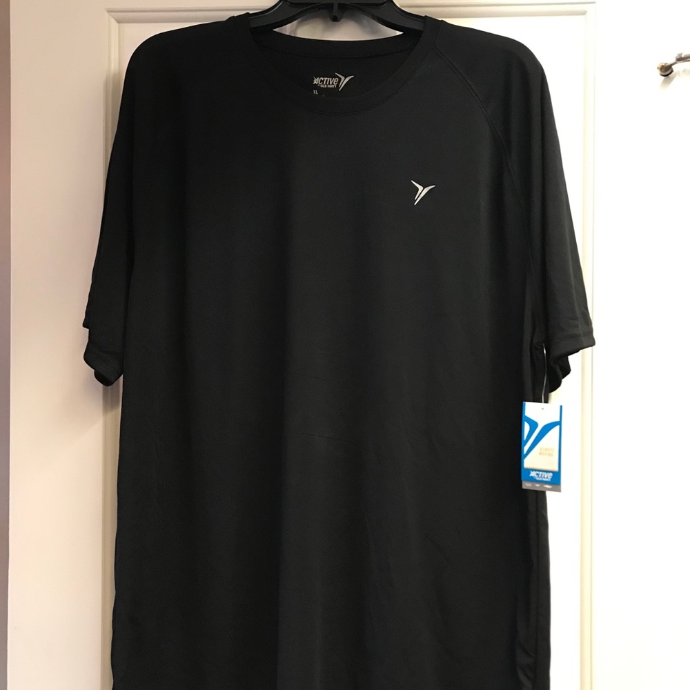 Old Navy NWT Men’s Active T-SHIRT Size XL